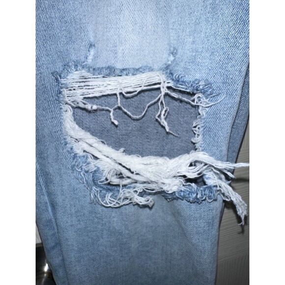 Vervet Straight Leg High Rise Distressed Jeans  Size 30 - Picture 7 of 16